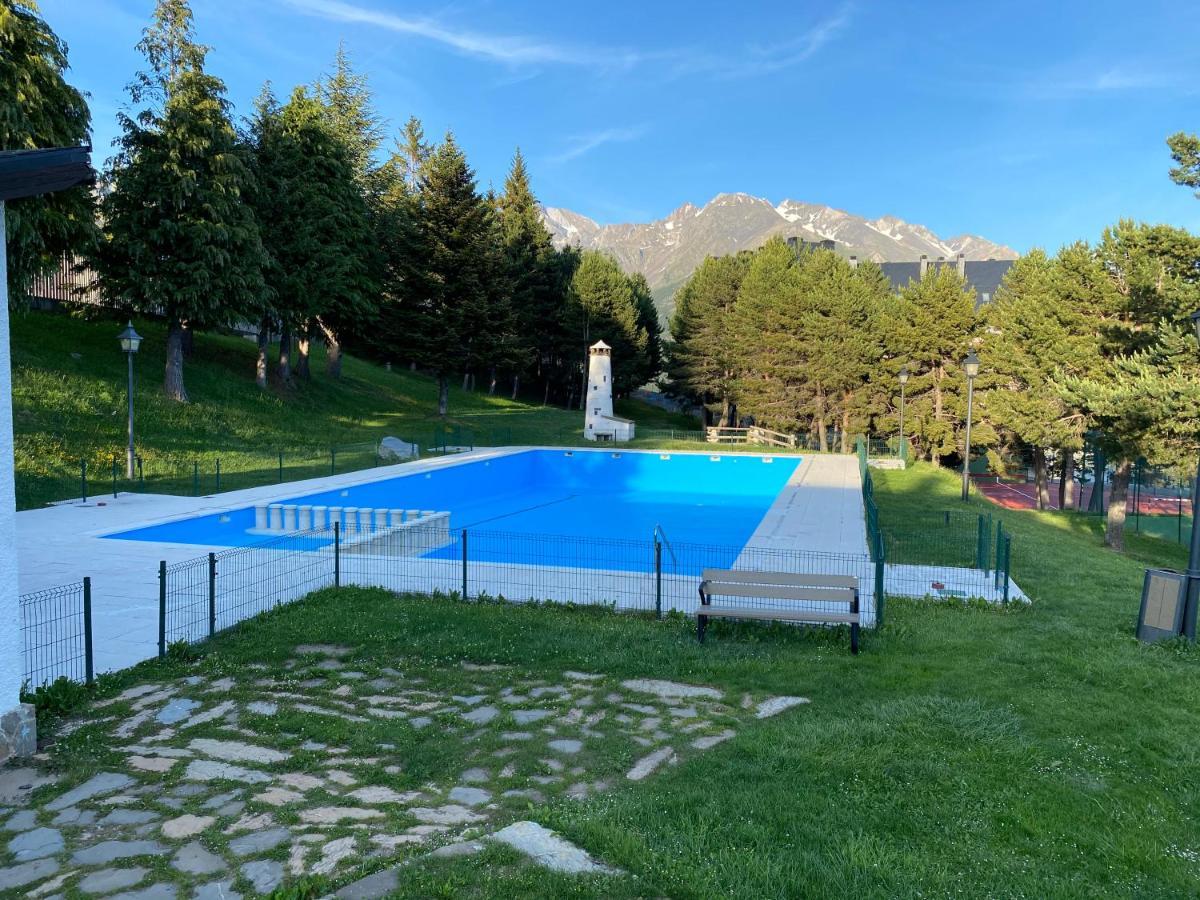 Chalet Los Ibones - Lodge Formigal Eksteriør billede